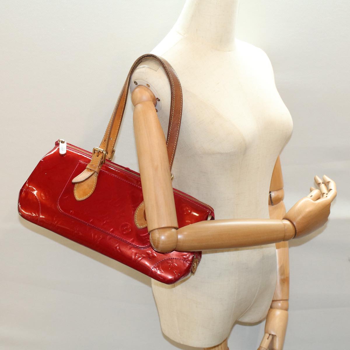 LOUIS VUITTON Vernis Rosewood Avenue Hand Bag Pomme D'amour M93507 LV 56003