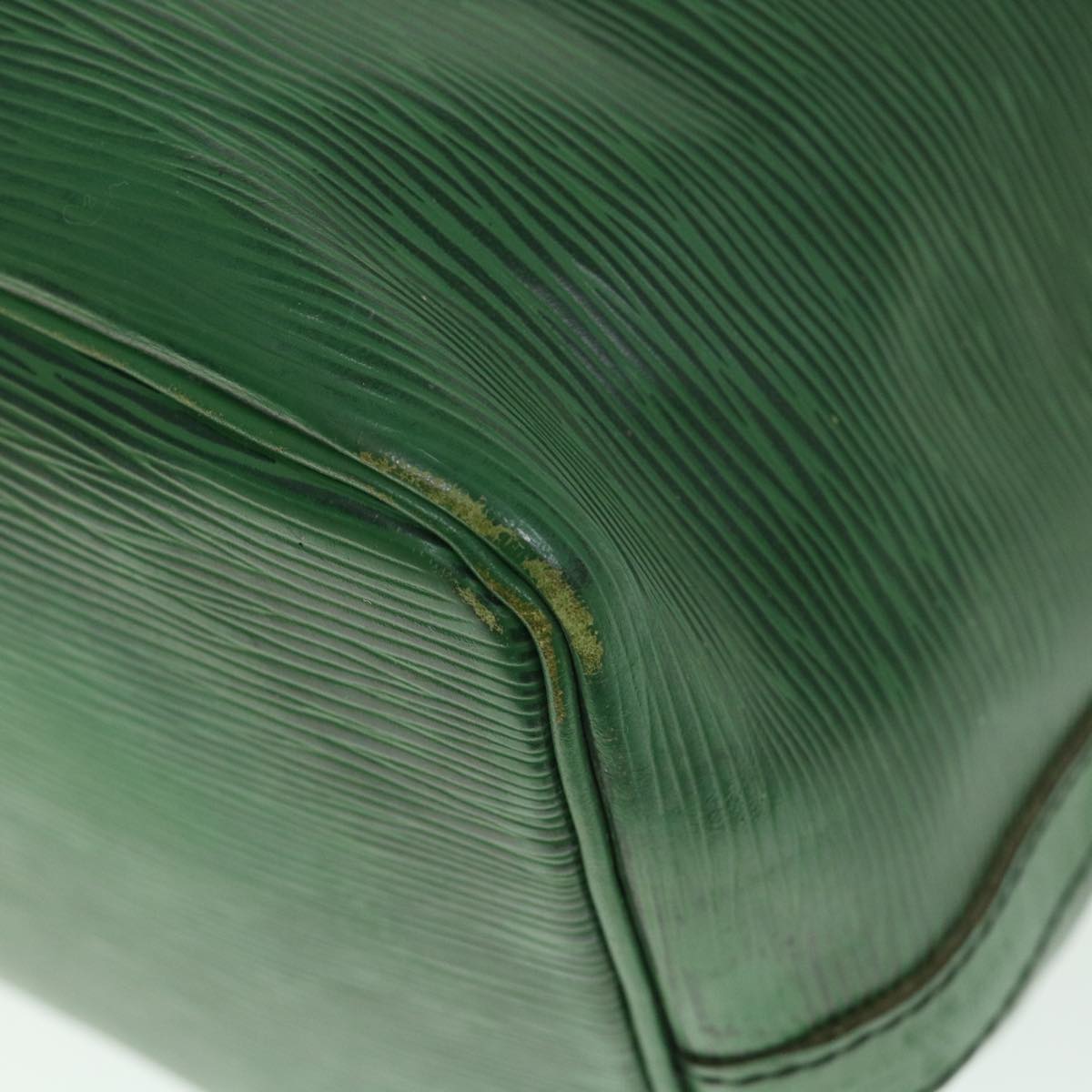 LOUIS VUITTON Epi Petit Noe Shoulder Bag Green M44104 LV 56006