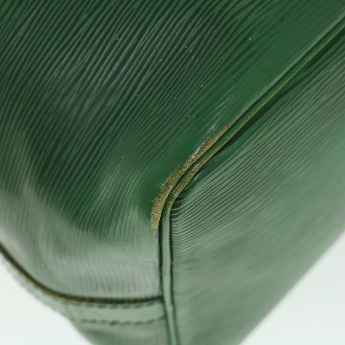 LOUIS VUITTON Epi Petit Noe Shoulder Bag Green M44104 LV 56006