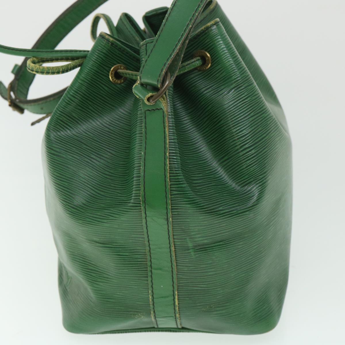 LOUIS VUITTON Epi Petit Noe Shoulder Bag Green M44104 LV 56006
