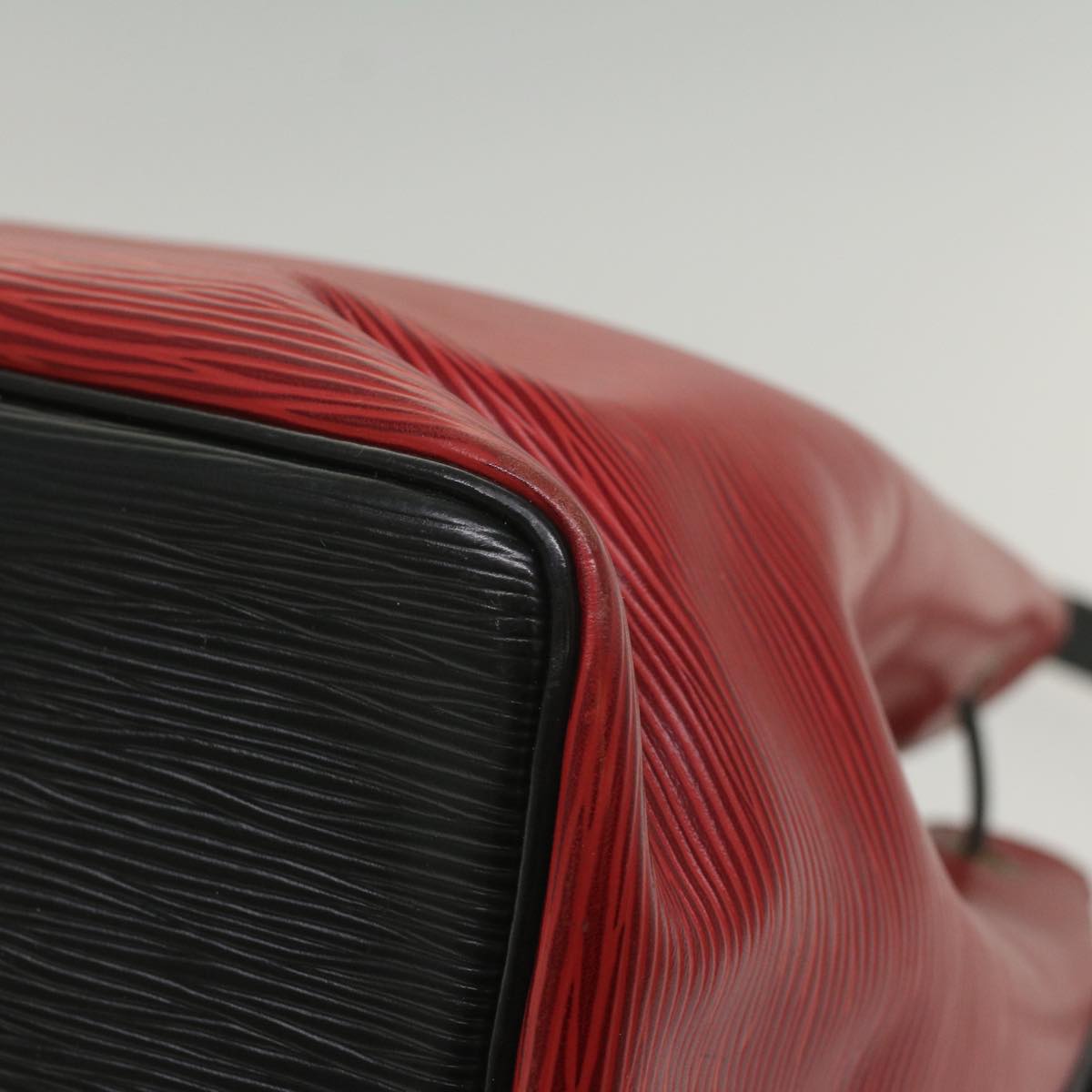LOUIS VUITTON Epi Petit Noe Shoulder Bag Bicolor Black Red M44172 LV 56011