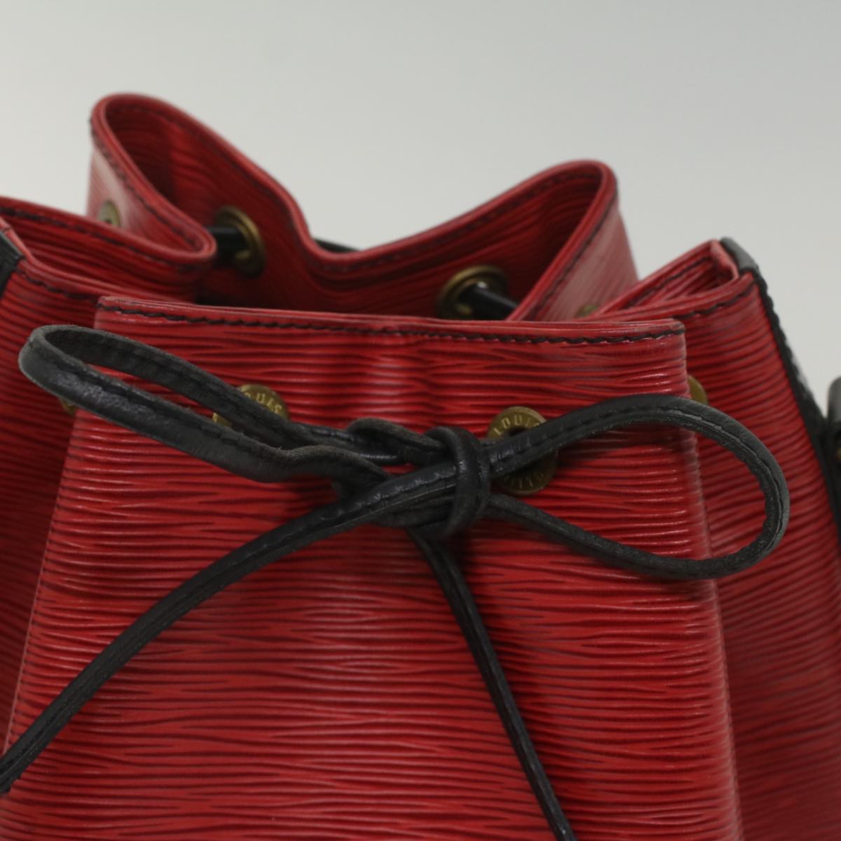 LOUIS VUITTON Epi Petit Noe Shoulder Bag Bicolor Black Red M44172 LV 56011