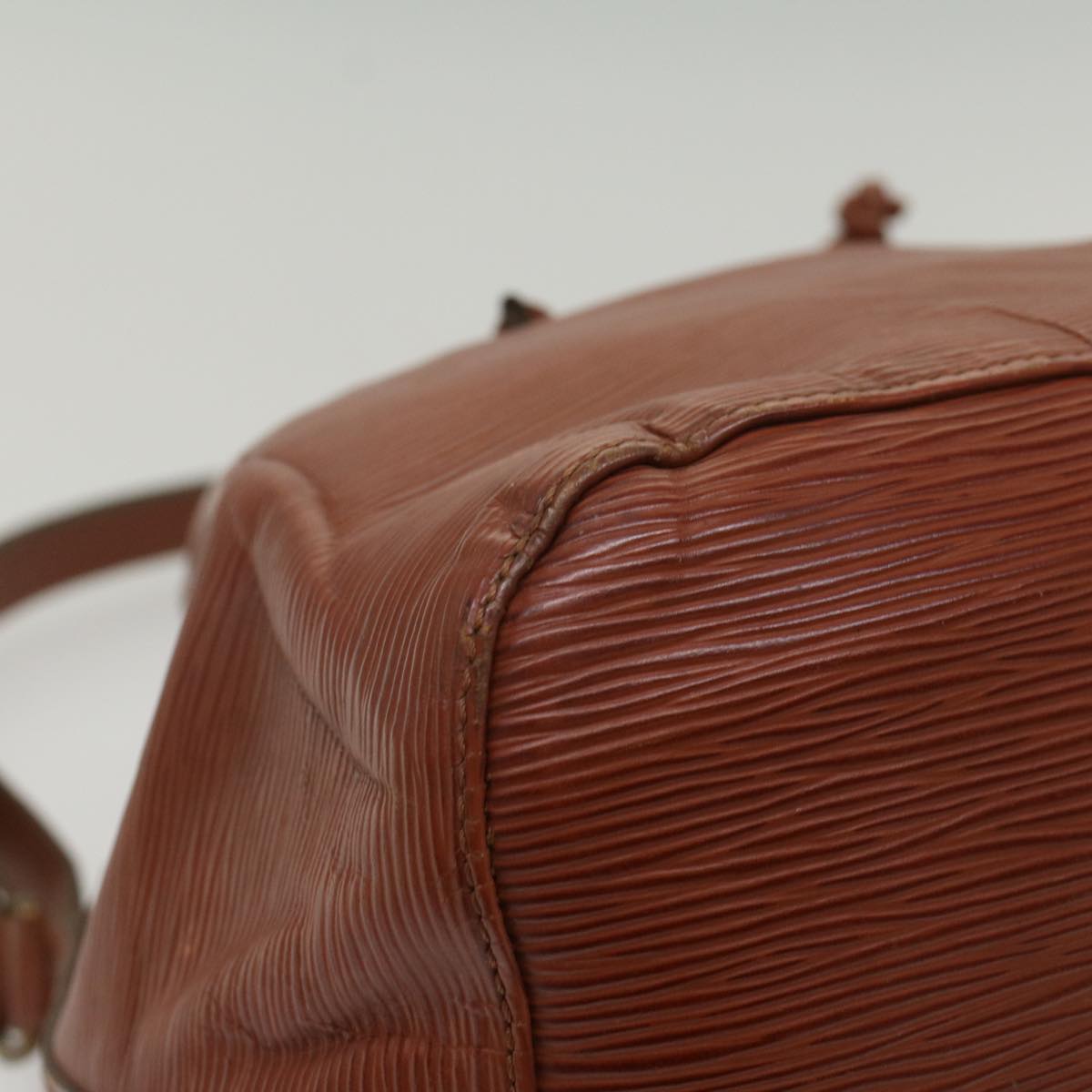 LOUIS VUITTON Epi Petit Noe Shoulder Bag Brown M44103 LV 56012