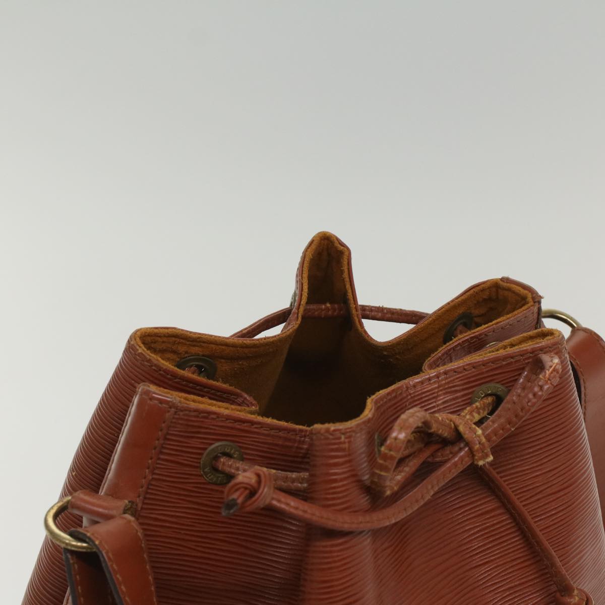 LOUIS VUITTON Epi Petit Noe Shoulder Bag Brown M44103 LV 56012