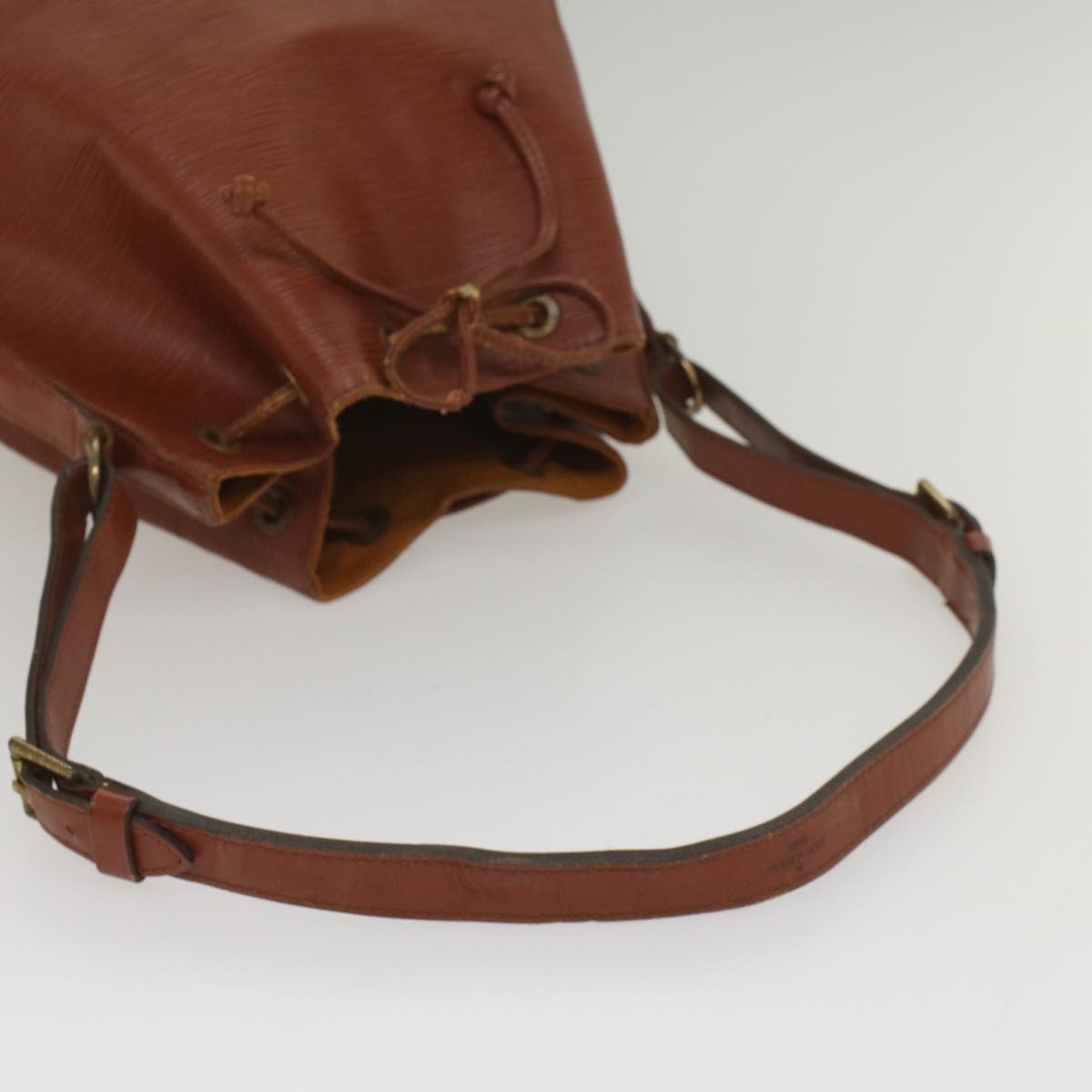 LOUIS VUITTON Epi Petit Noe Shoulder Bag Brown M44103 LV 56012