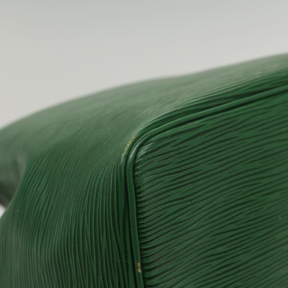 LOUIS VUITTON Epi Petit Noe Shoulder Bag Green M44104 LV 56013