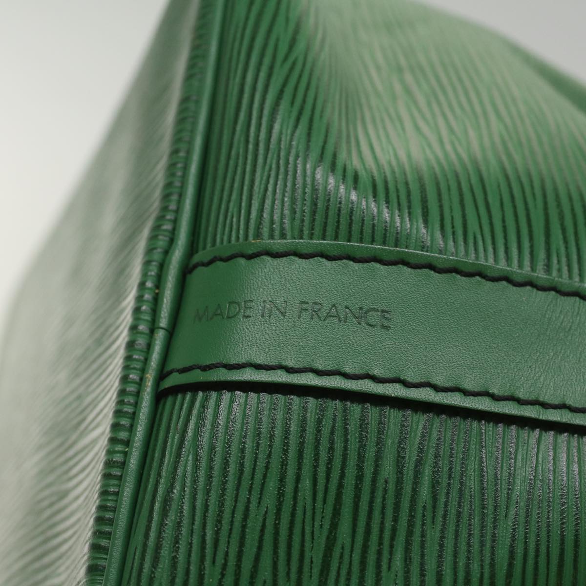 LOUIS VUITTON Epi Petit Noe Shoulder Bag Green M44104 LV 56013