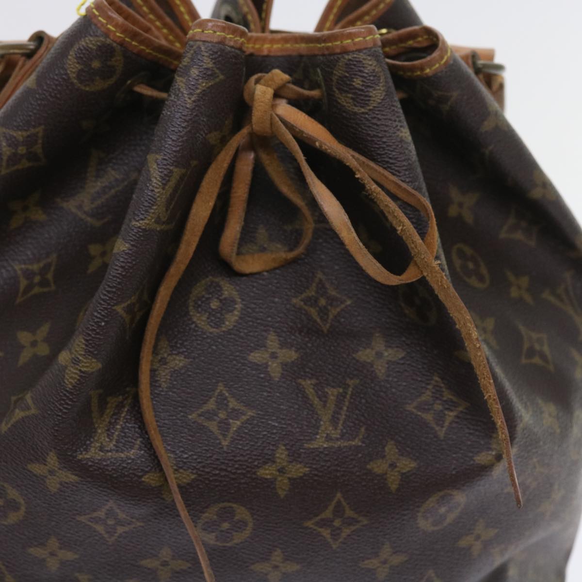 LOUIS VUITTON Monogram Noe Shoulder Bag M42224 LV 56018