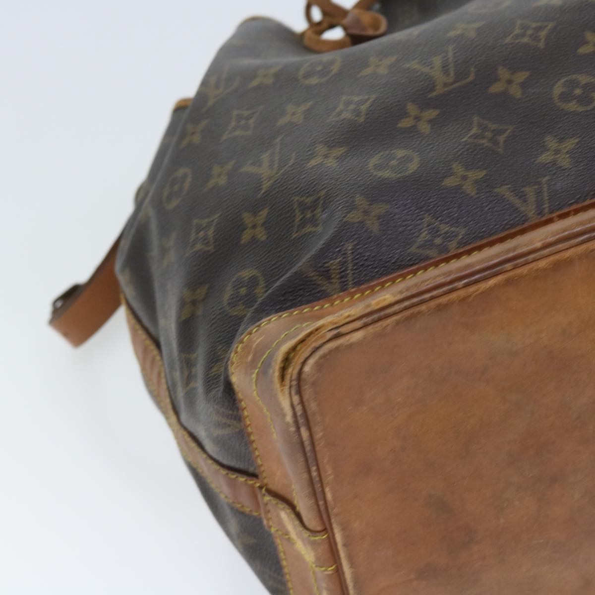 LOUIS VUITTON Monogram Noe Shoulder Bag M42224 LV 56019