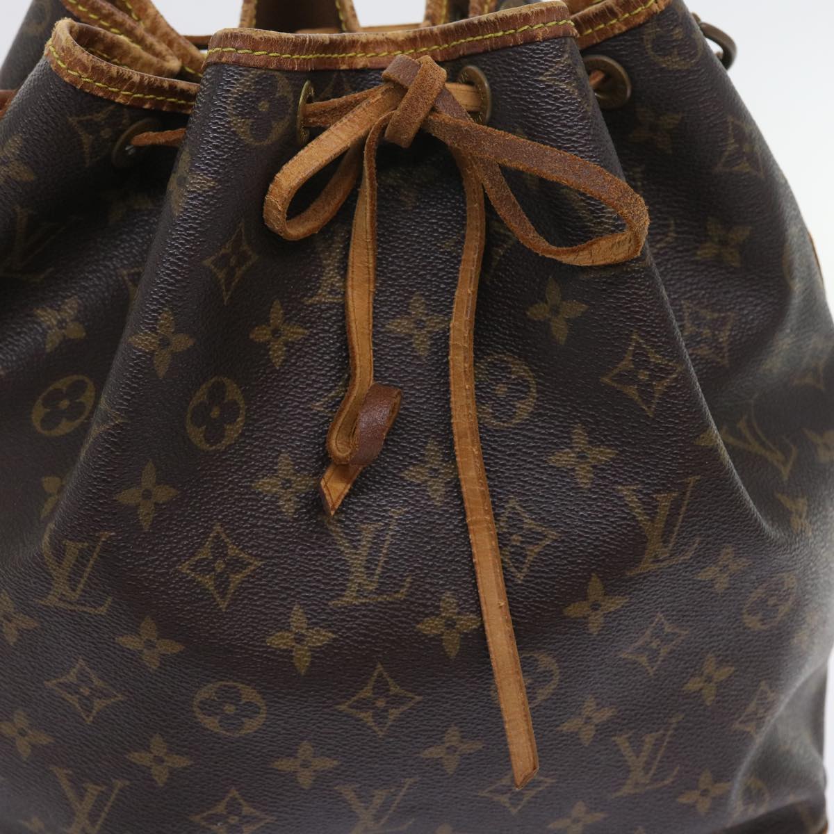 LOUIS VUITTON Monogram Noe Shoulder Bag M42224 LV 56019
