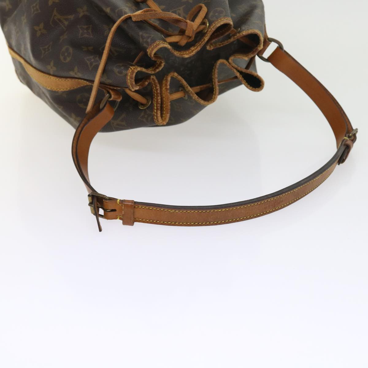 LOUIS VUITTON Monogram Noe Shoulder Bag M42224 LV 56019