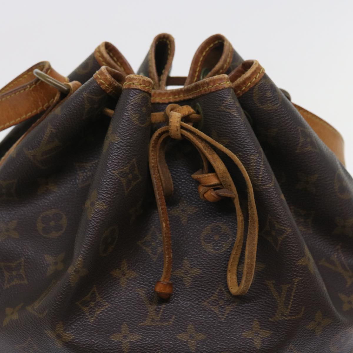 LOUIS VUITTON Monogram Noe Shoulder Bag M42224 LV 56021