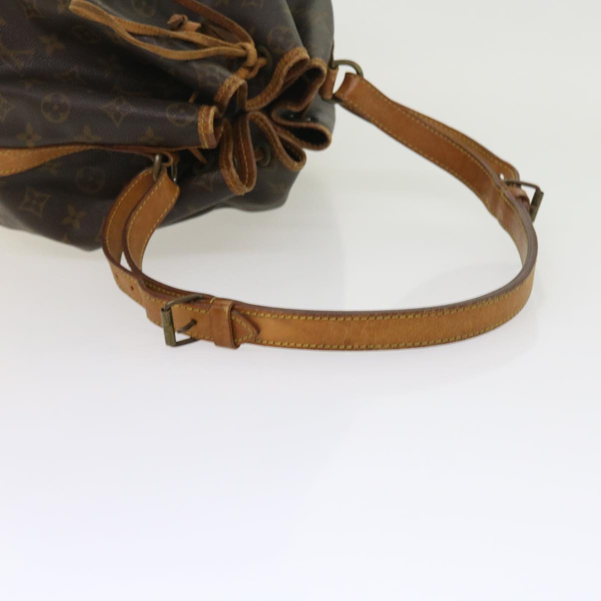 LOUIS VUITTON Monogram Noe Shoulder Bag M42224 LV 56021