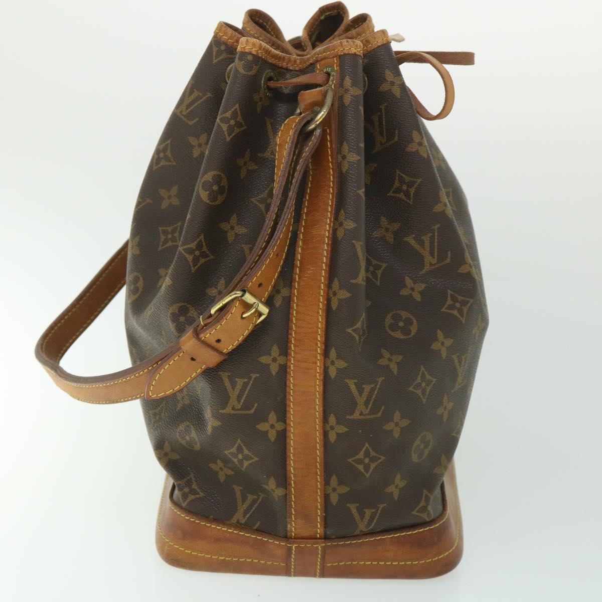 LOUIS VUITTON Monogram Noe Shoulder Bag M42224 LV 56022