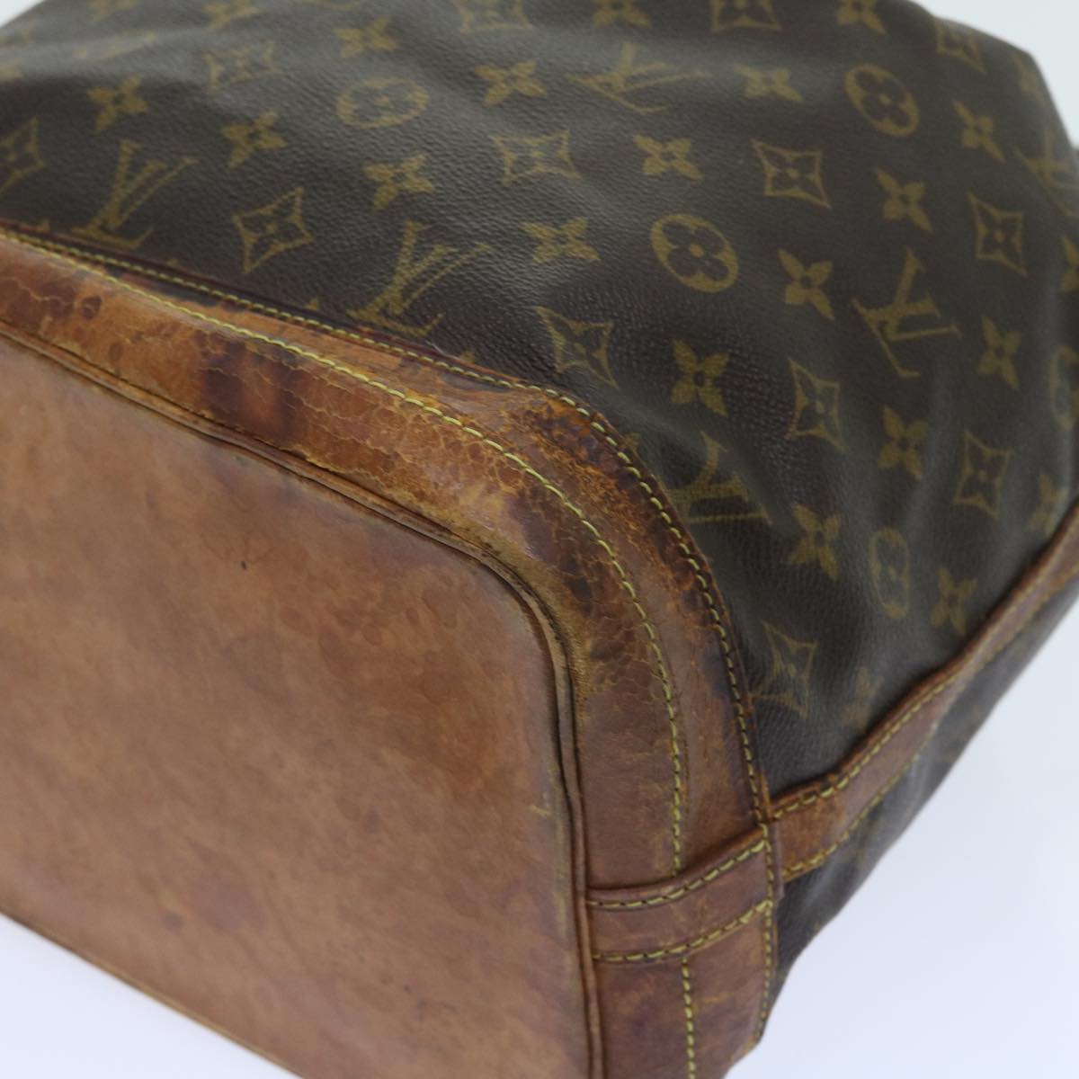 LOUIS VUITTON Monogram Noe Shoulder Bag M42224 LV 56025
