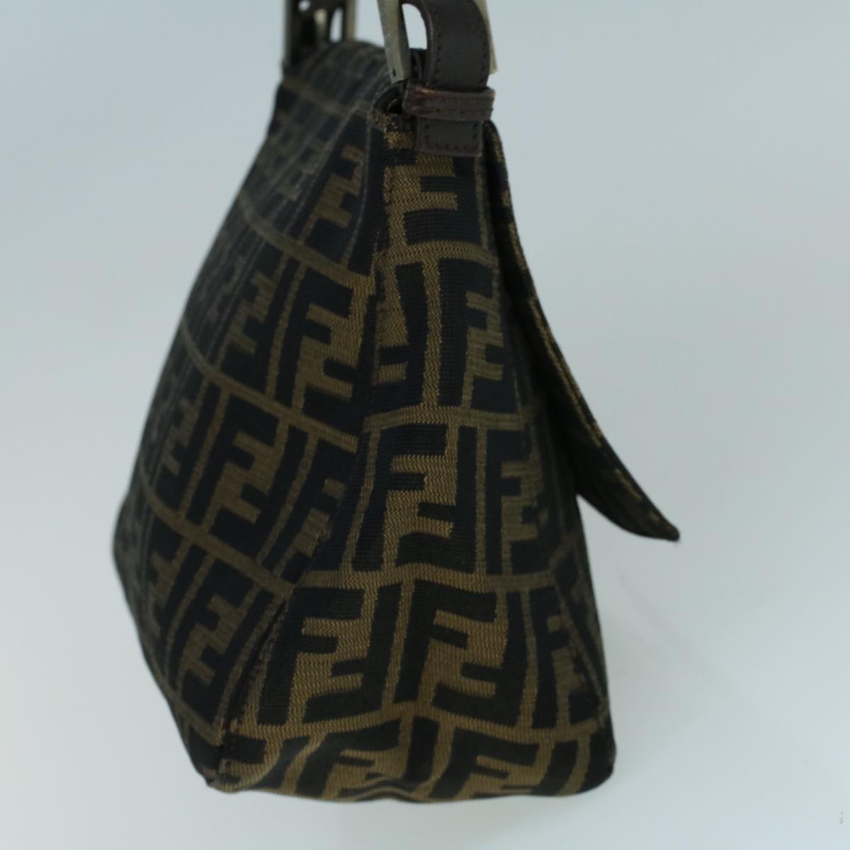 Luxury FendiZucca Canvas Mamma Baguette Shoulder Bag Brown Black56073