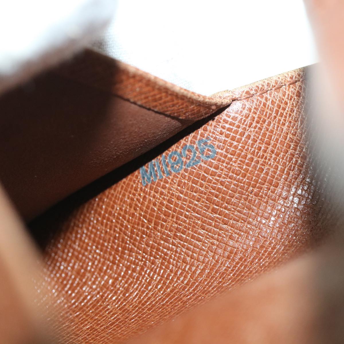 LOUIS VUITTON Monogram Porte Monnaie Billets Tresor Wallet M61730 LV 56113