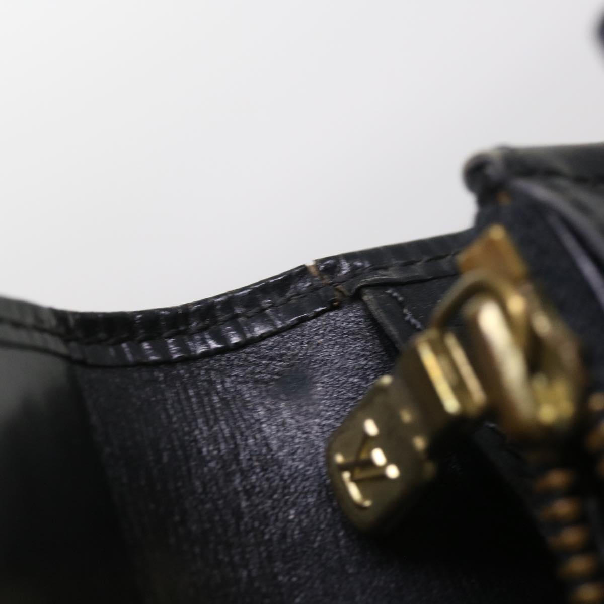 LOUIS VUITTON Epi Pochette Porte Monnaie Credit Wallet Noir M63572 LV 56119