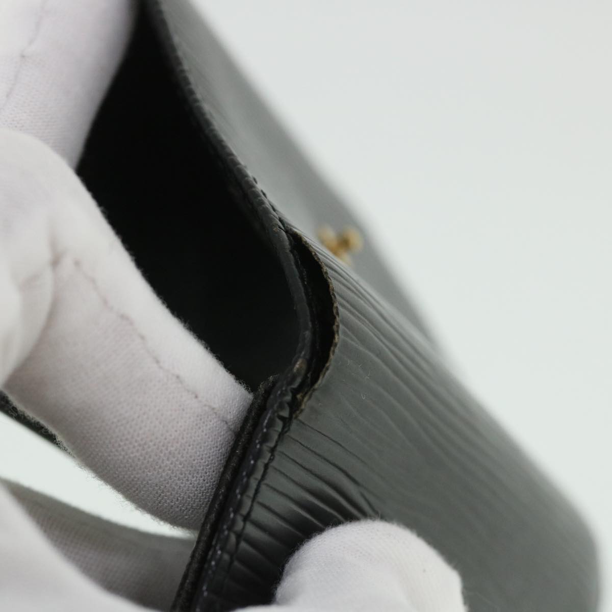 LOUIS VUITTON Epi Porte 12 Cartes Crdit Trifold Wallet Noir M63472 LV 56121