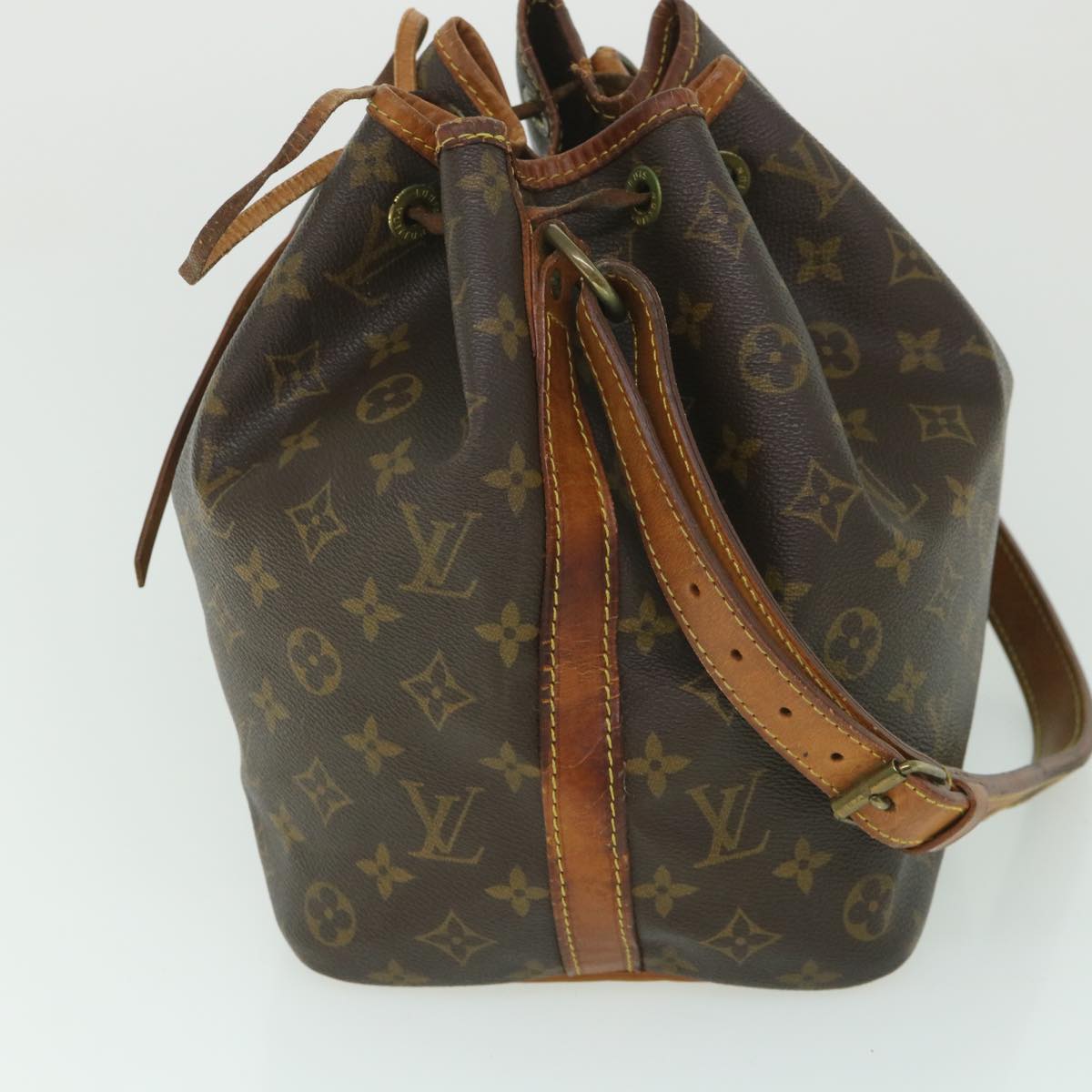 LOUIS VUITTON Monogram Petit Noe Shoulder Bag M42226 LV 56138