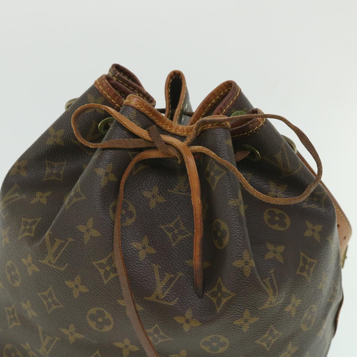 LOUIS VUITTON Monogram Petit Noe Shoulder Bag M42226 LV 56138