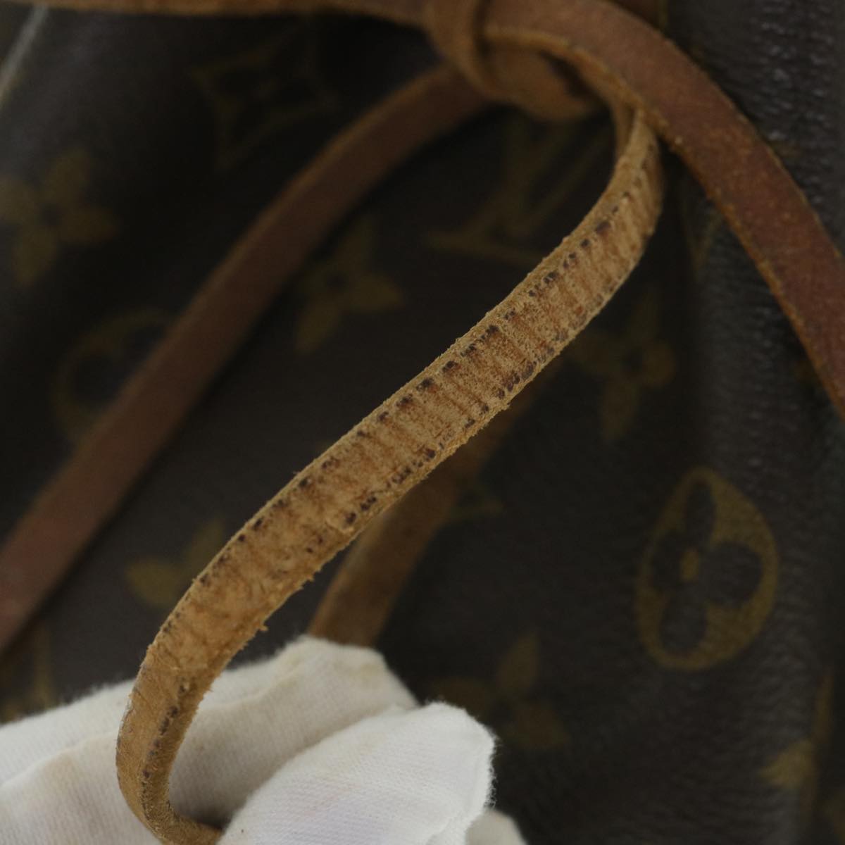 LOUIS VUITTON Monogram Petit Noe Shoulder Bag M42226 LV 56140
