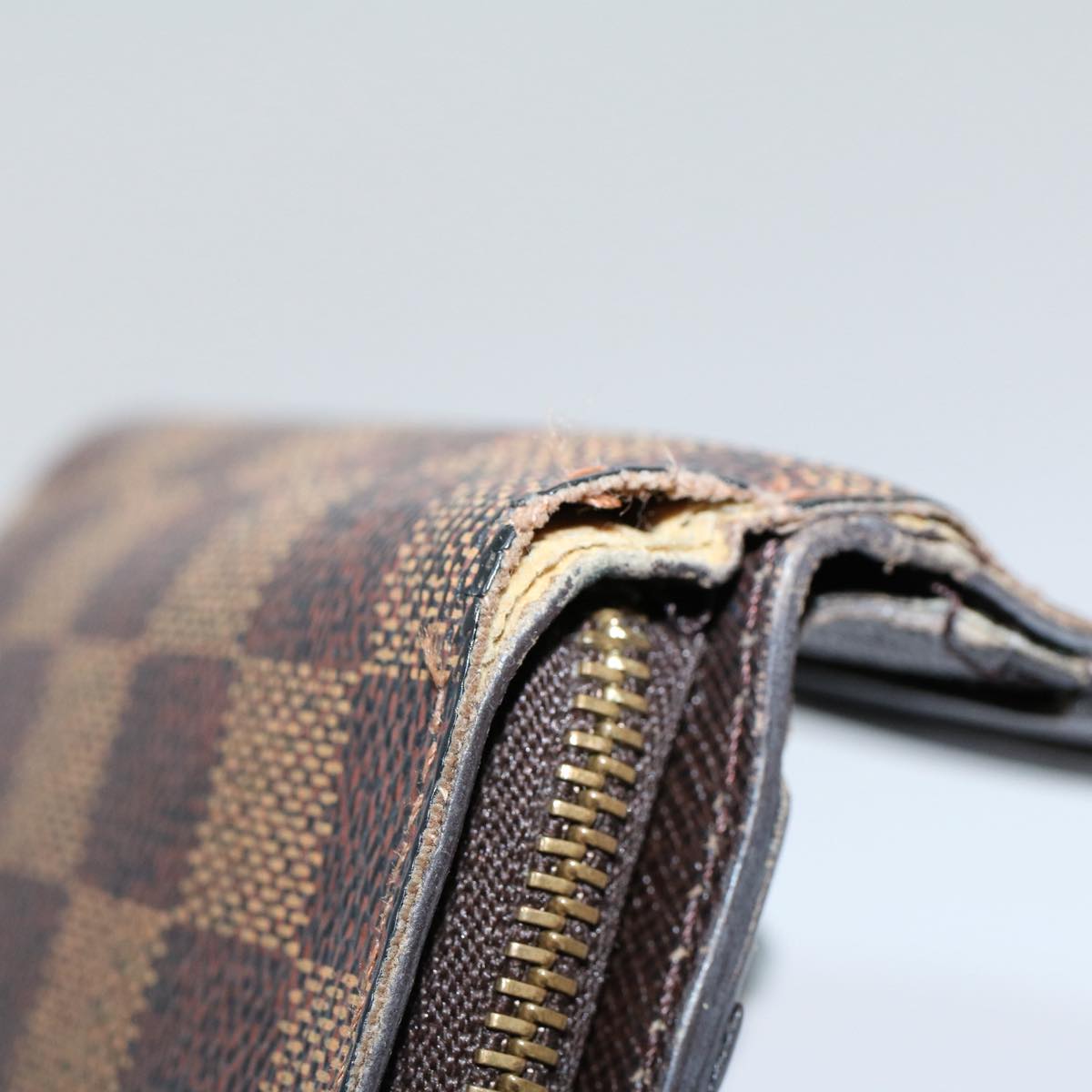 LOUIS VUITTON Damier Ebene Compact Zip Wallet N61668 LV 56148
