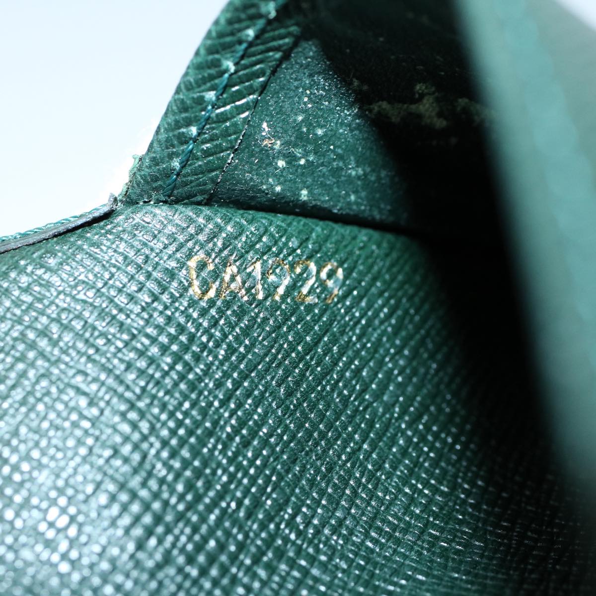 LOUIS VUITTON Taiga Agenda PM Day Planner Cover Epicea R20424 LV 56150