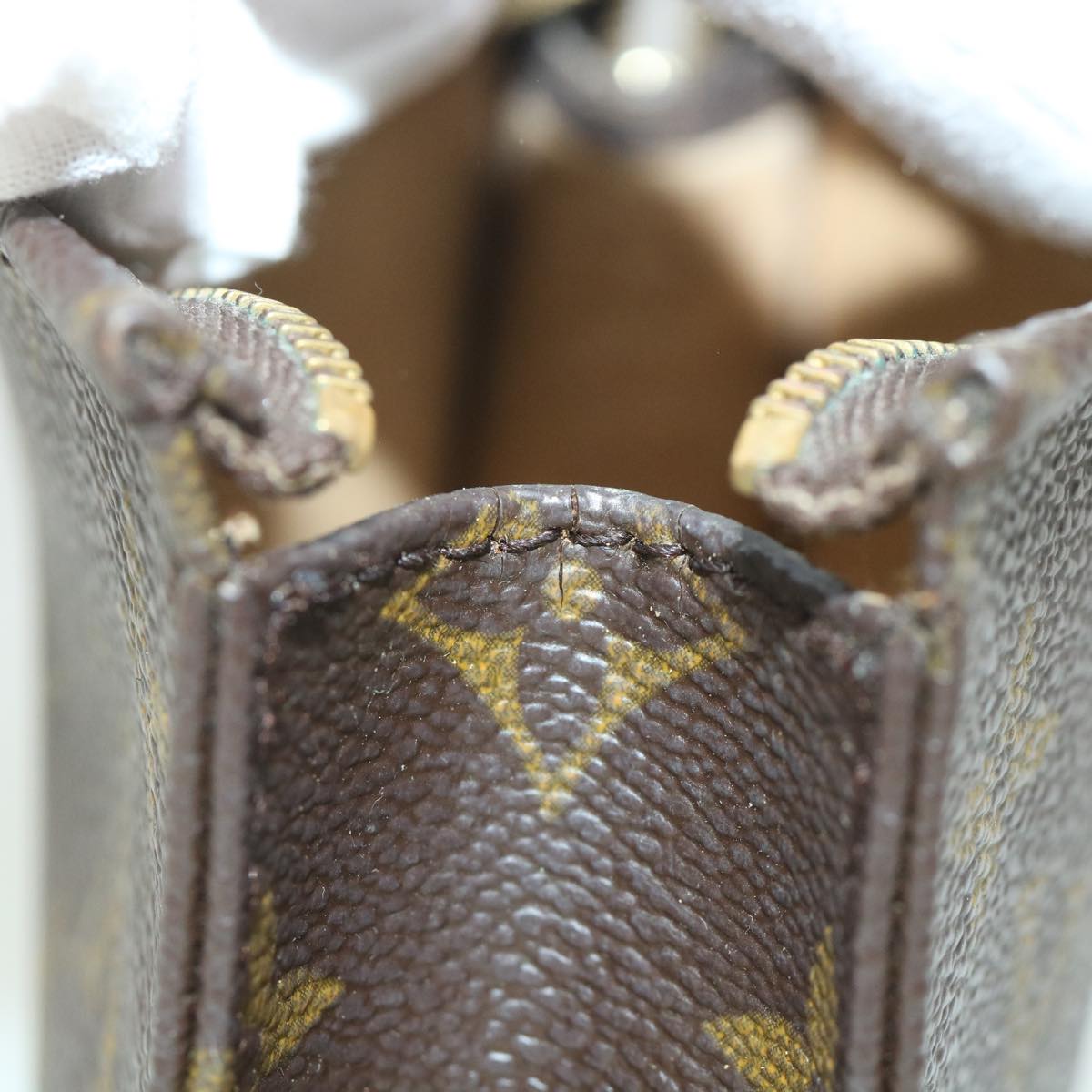 LOUIS VUITTON Monogram Poche Toilette 15 Pouch M47546 LV 56172