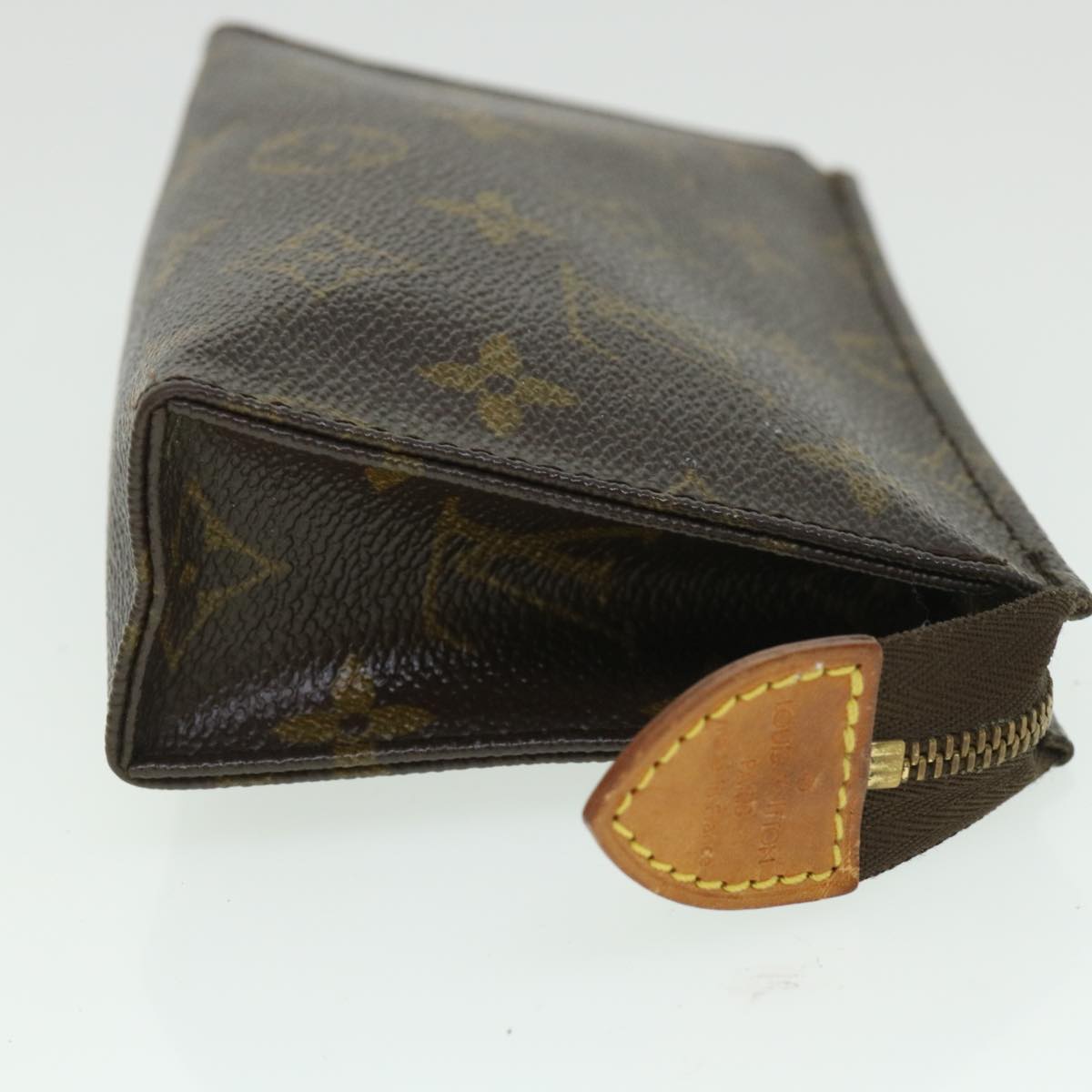 LOUIS VUITTON Monogram Poche Toilette 15 Pouch M47546 LV 56172
