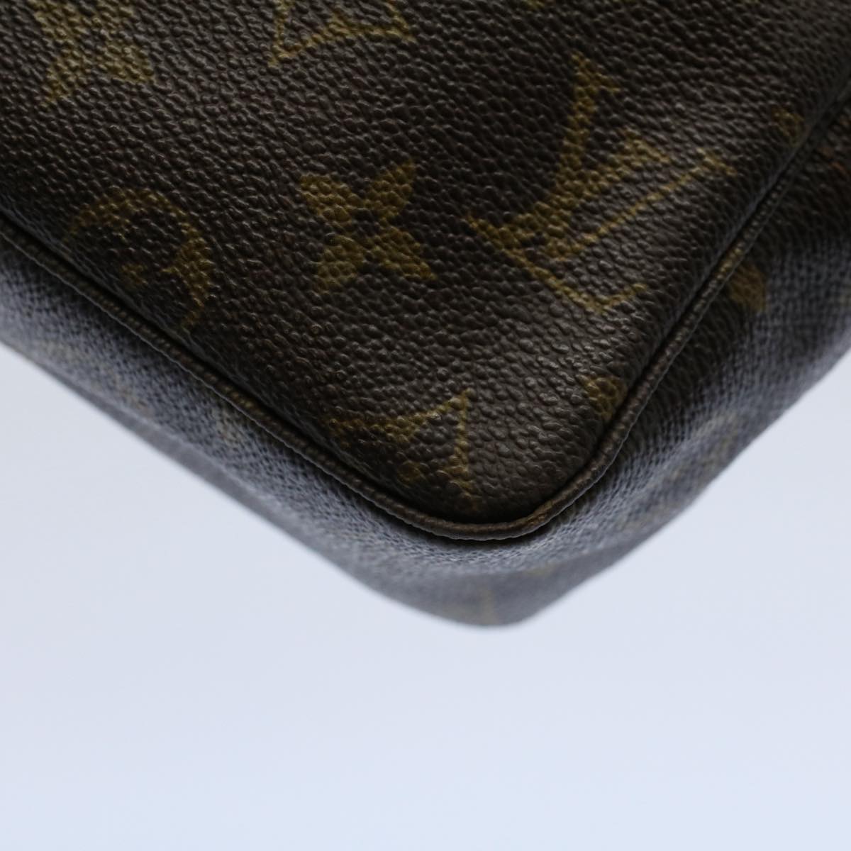 LOUIS VUITTON Monogram Trousse Toilette 28 Clutch Bag M47522 LV 56177
