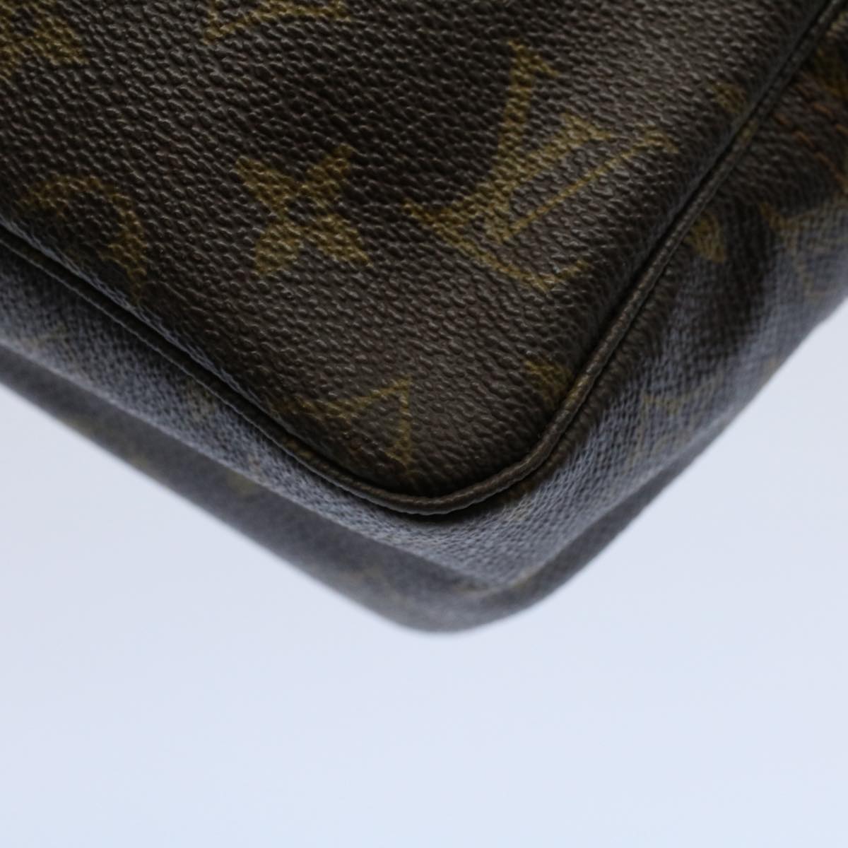 LOUIS VUITTON Monogram Trousse Toilette 28 Clutch Bag M47522 LV 56177