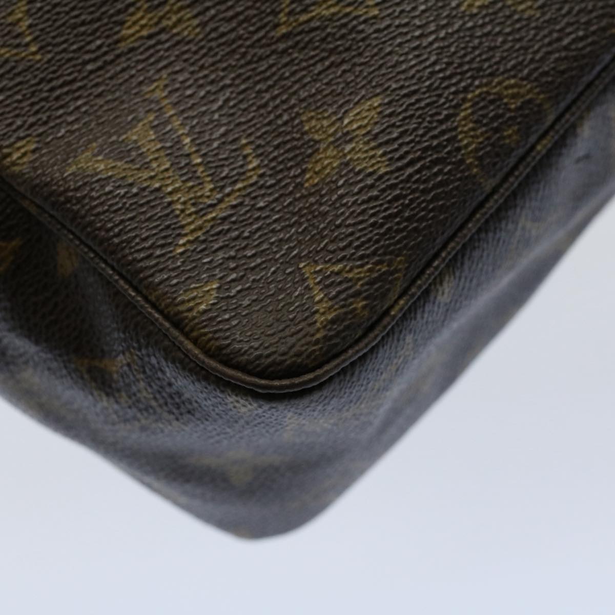 LOUIS VUITTON Monogram Trousse Toilette 28 Clutch Bag M47522 LV 56177