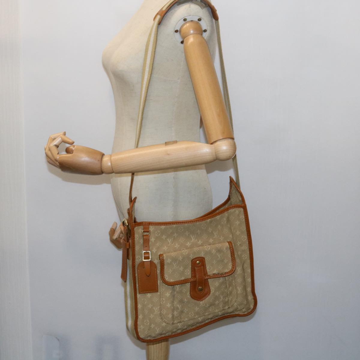 LOUIS VUITTON Monogram Mini Buzas Marie Kate Bag Beige M92323 LV 56230