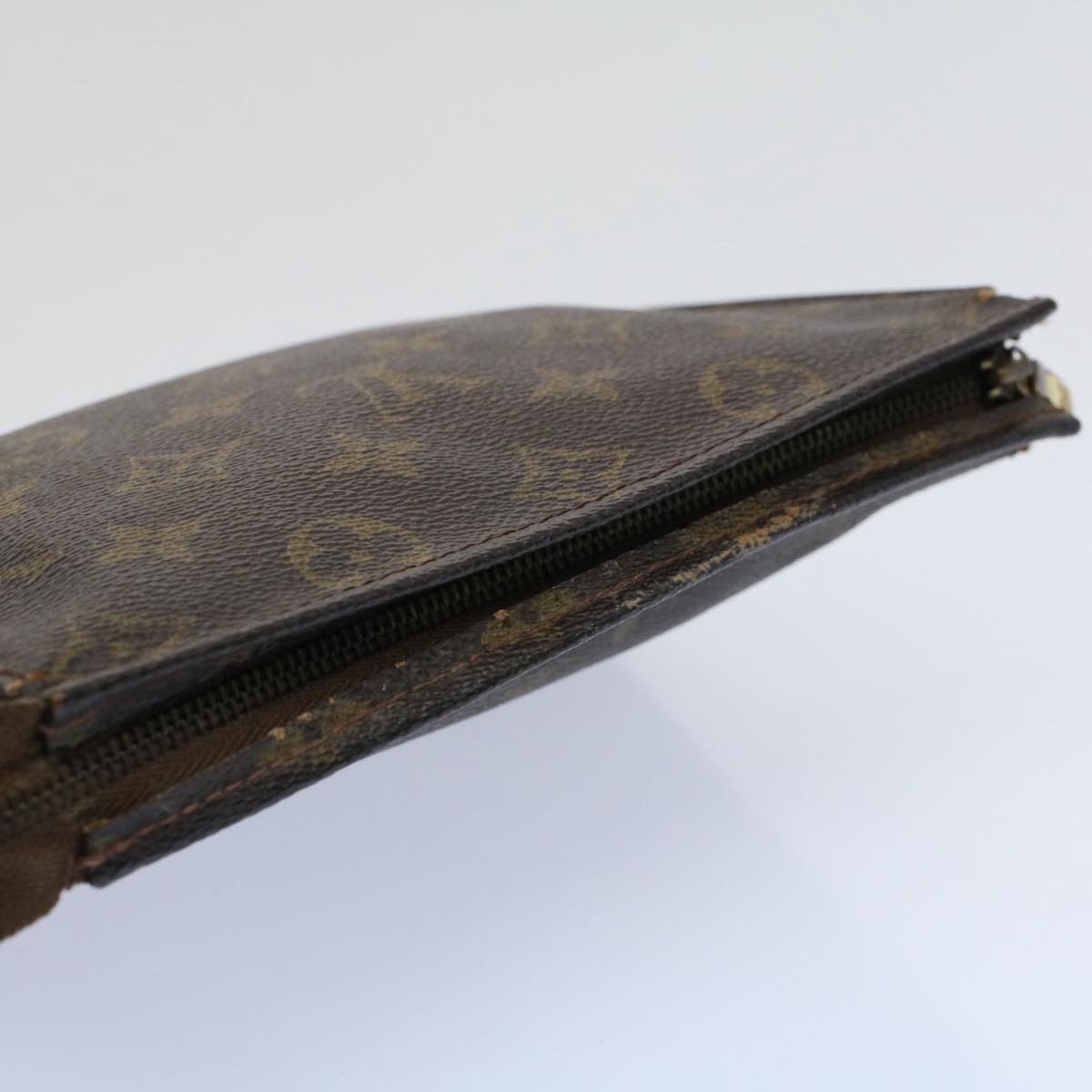 LOUIS VUITTON Monogram Poche Toilette 19 Pouch M47544 LV 56426