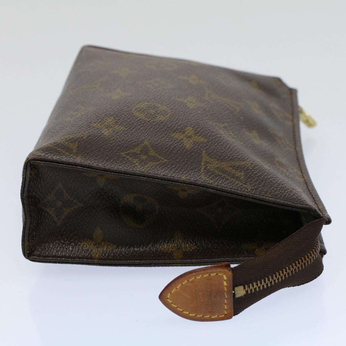 LOUIS VUITTON Monogram Poche Toilette 19 Pouch M47544 LV 56427