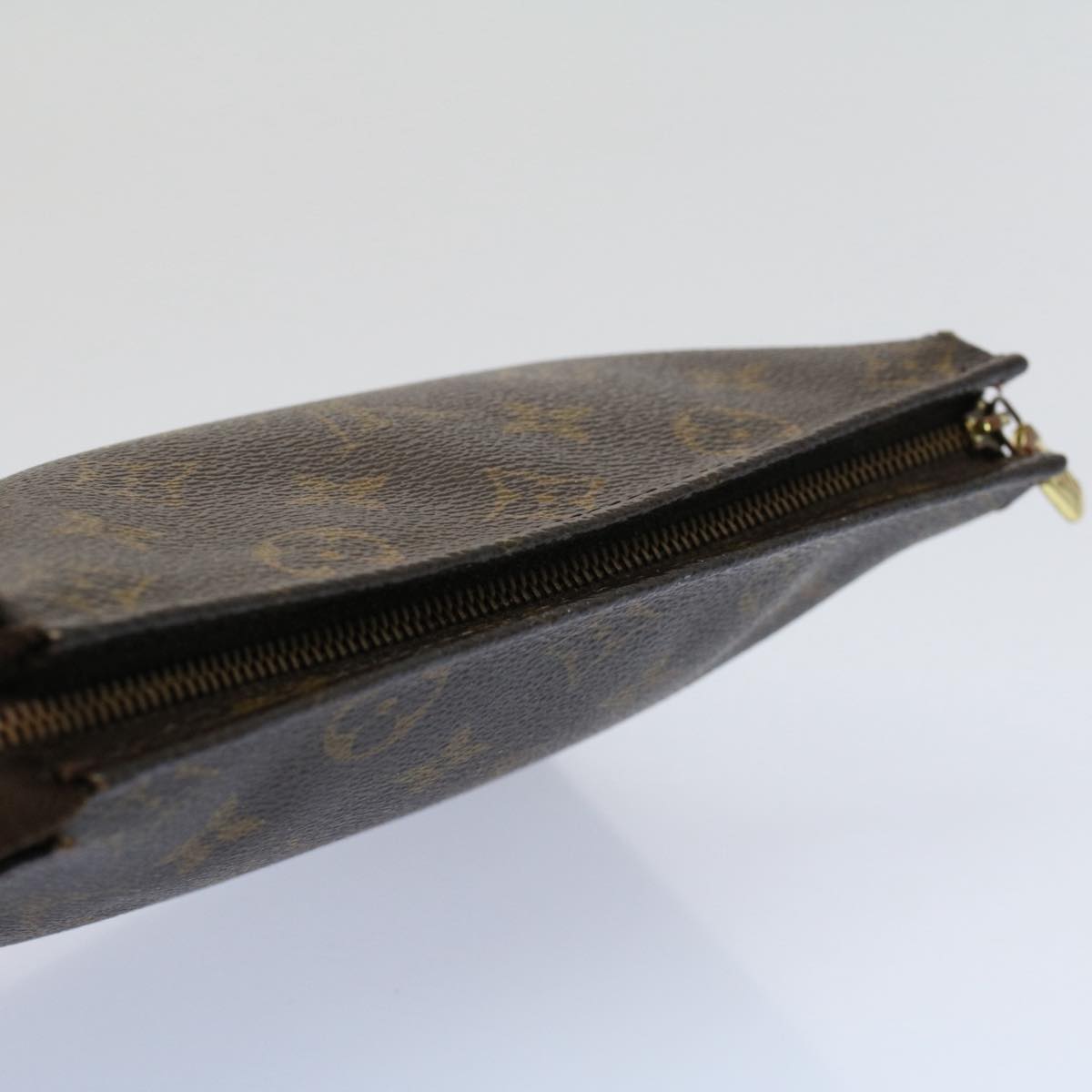 LOUIS VUITTON Monogram Poche Toilette 19 Pouch M47544 LV 56427