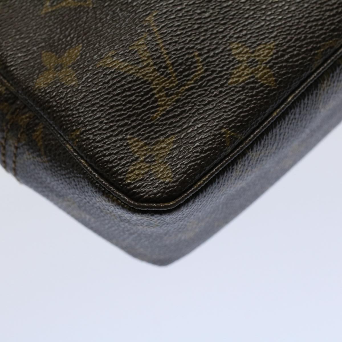 LOUIS VUITTON Monogram Trousse Toilette 23 Clutch Bag M47524 LV 56437