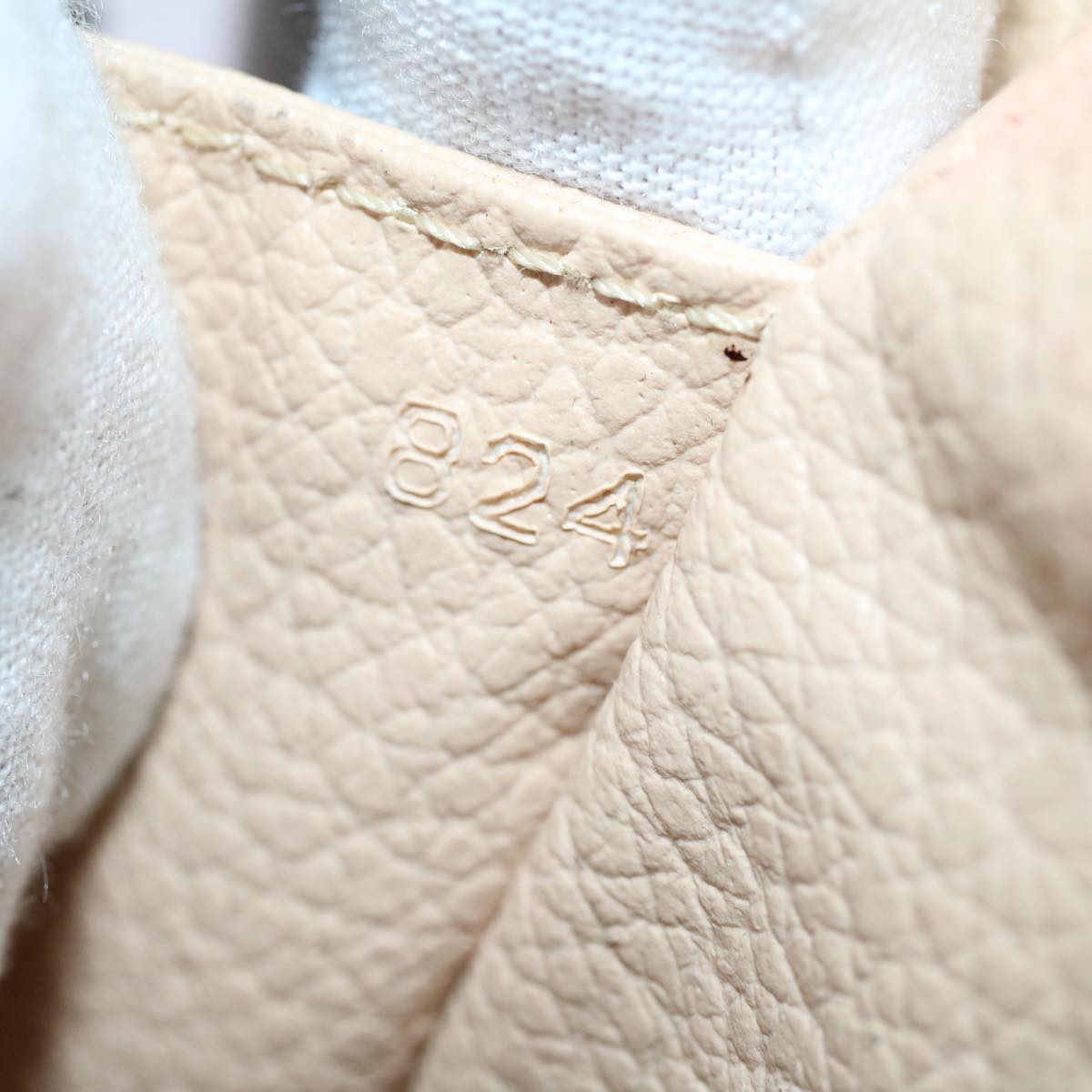 LOUIS VUITTON Monogram Trousse Toilette 23 Clutch Bag M47524 LV 56437