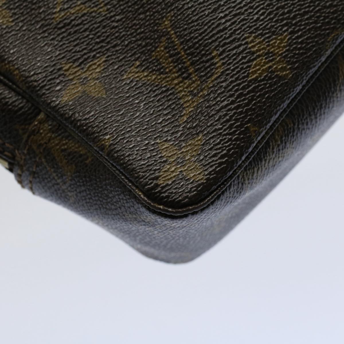 LOUIS VUITTON Monogram Trousse Toilette 23 Clutch Bag M47524 LV 56437