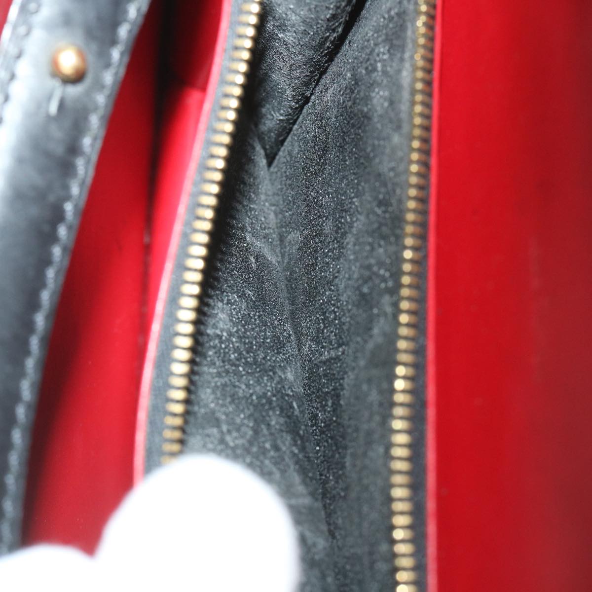 LOUIS VUITTON Epi Free Run Shoulder Bag Red Black M52417 LV 56485