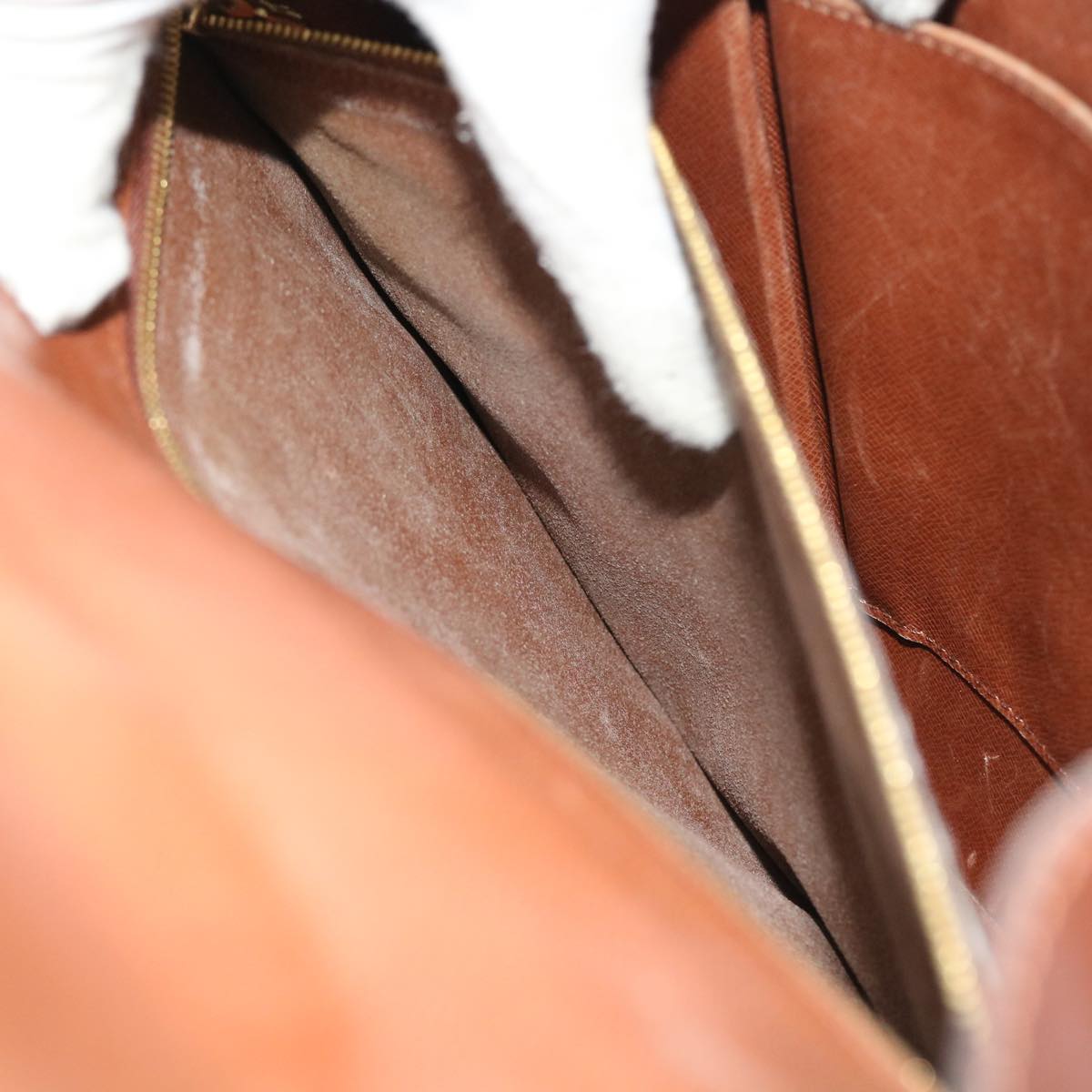 LOUIS VUITTON Monogram Porte Documents Bandouliere Bag M53338 LV 56521