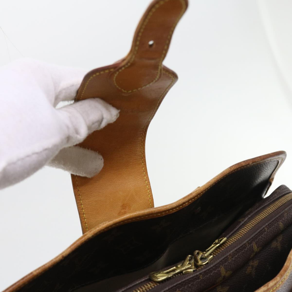 LOUIS VUITTON Monogram Rivoli Hand Bag M53380 LV 56524