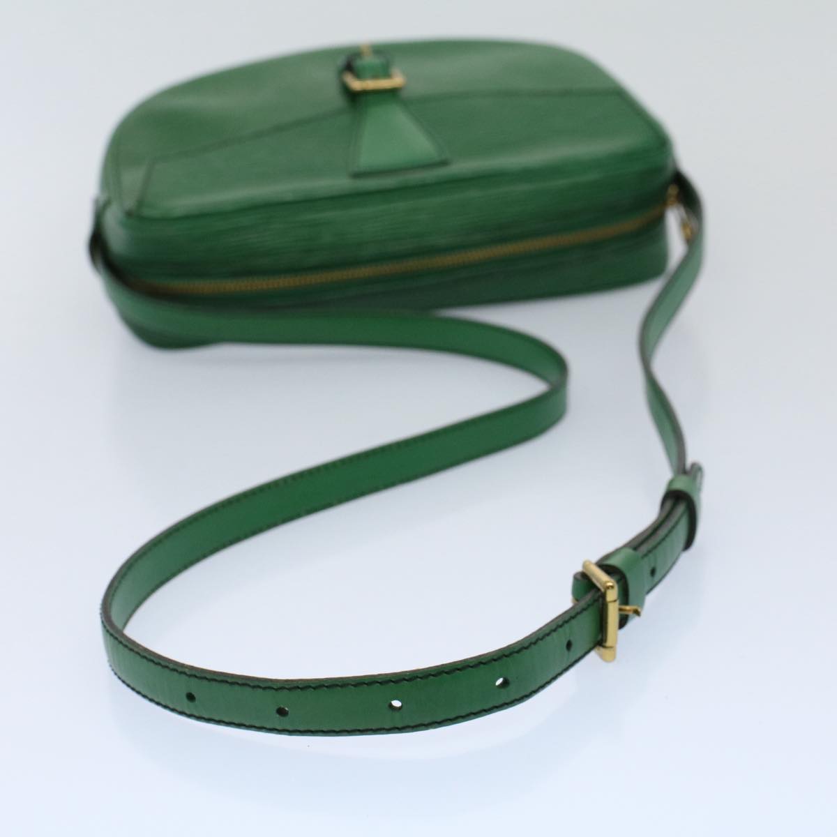 LOUIS VUITTON Epi June Feuille Shoulder Bag Green M52154 LV 56655
