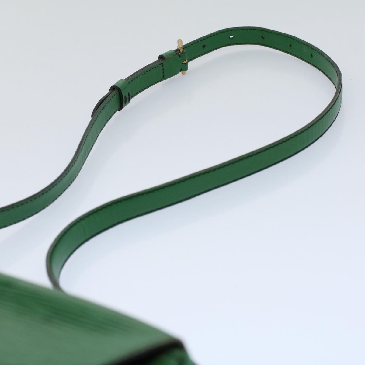 LOUIS VUITTON Epi June Feuille Shoulder Bag Green M52154 LV 56655