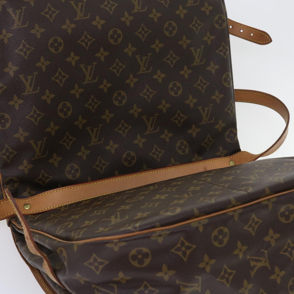 LOUIS VUITTON Monogram Saumur 35 Shoulder Bag M42254 LV 56662