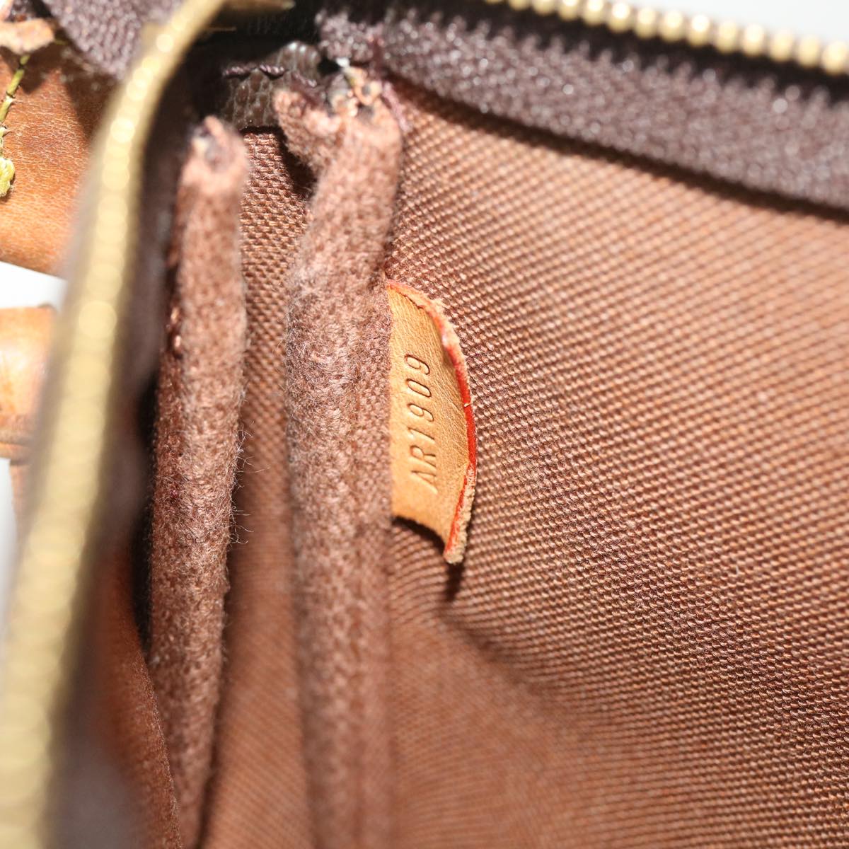 LOUIS VUITTON Monogram Pochette Accessoires Pouch M51980 LV 56663