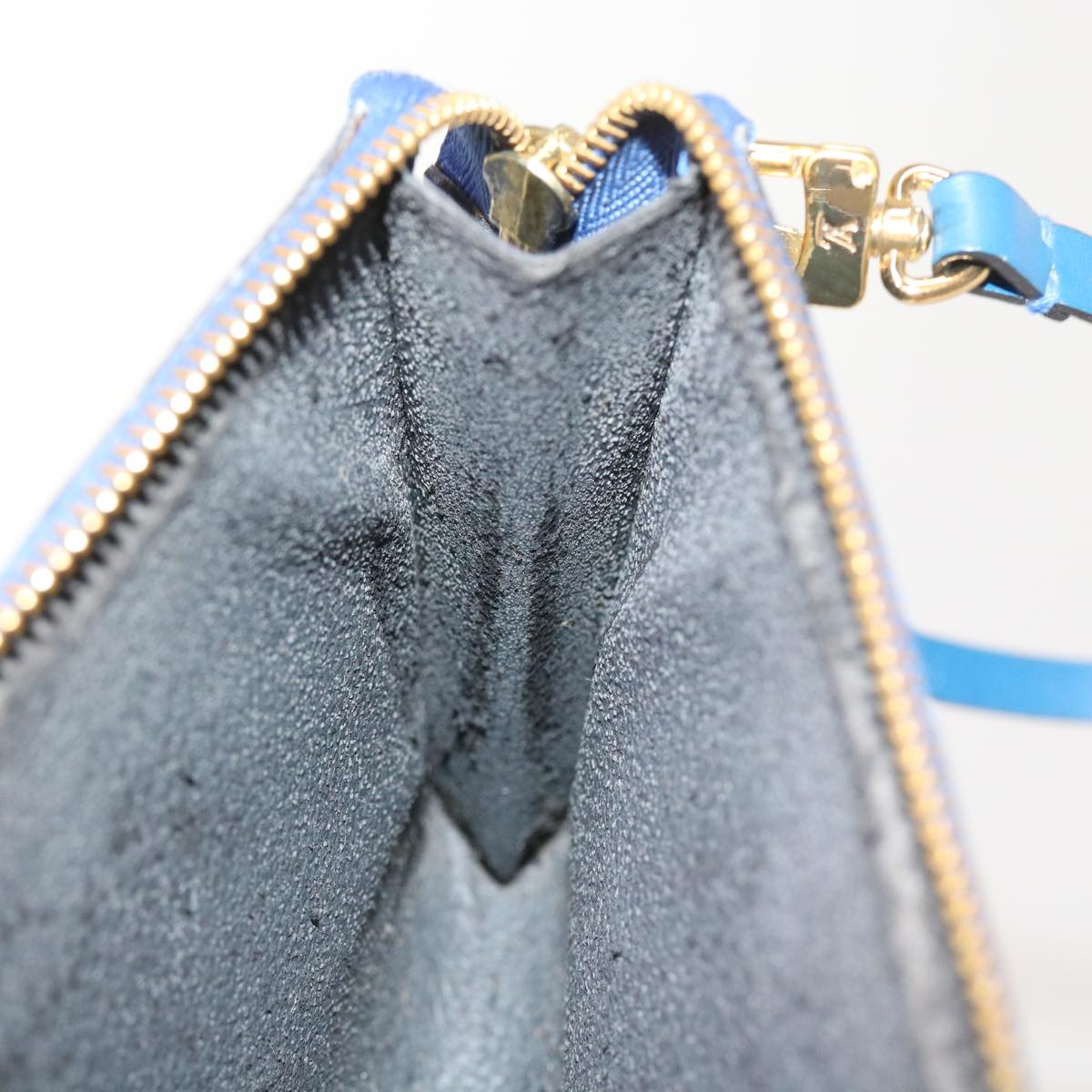 LOUIS VUITTON Epi Pochette Accessoires Accessory Pouch Blue M52985 LV 56670