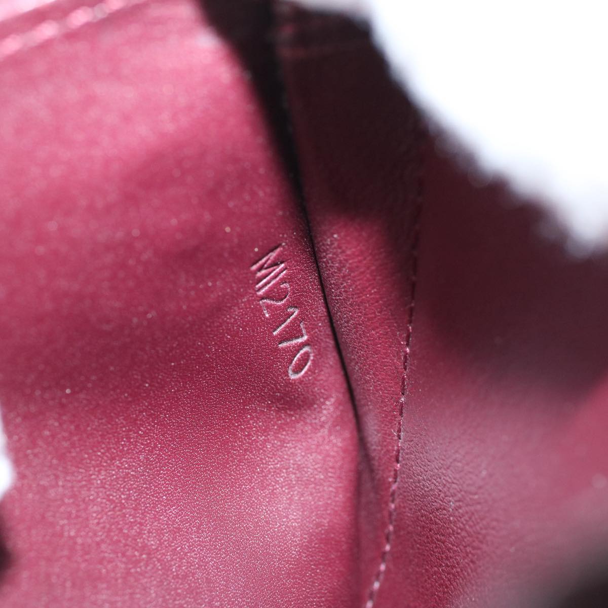 LOUIS VUITTON Vernis PortefeuilleViennois Wallet Rouge Favist M91524 56720