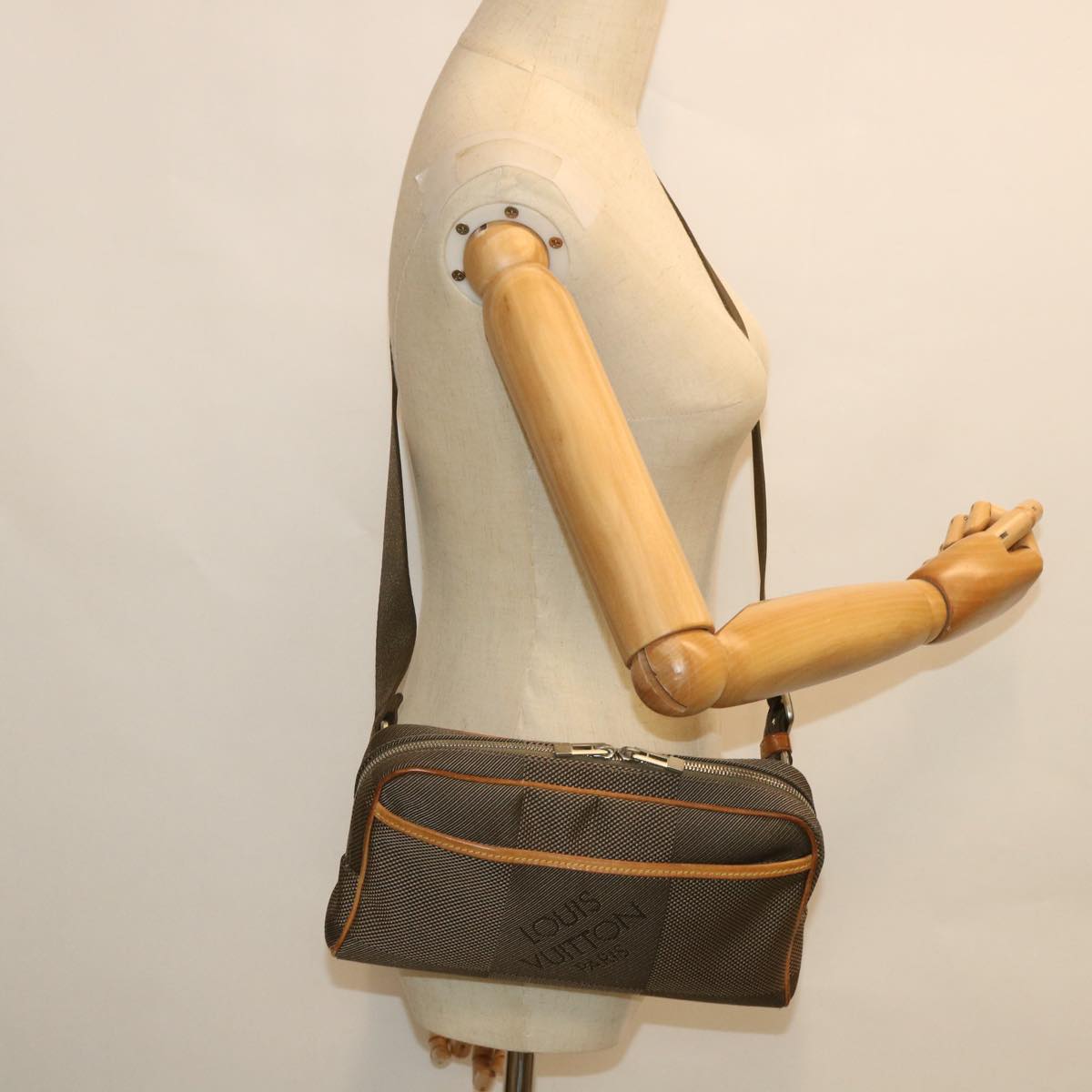 LOUIS VUITTON Damier Geant Acrobat Shoulder Bag Khaki M93619 LV 56771